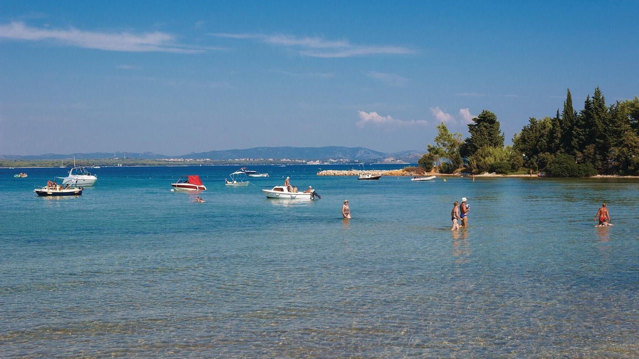 Photo of Others in Tkon