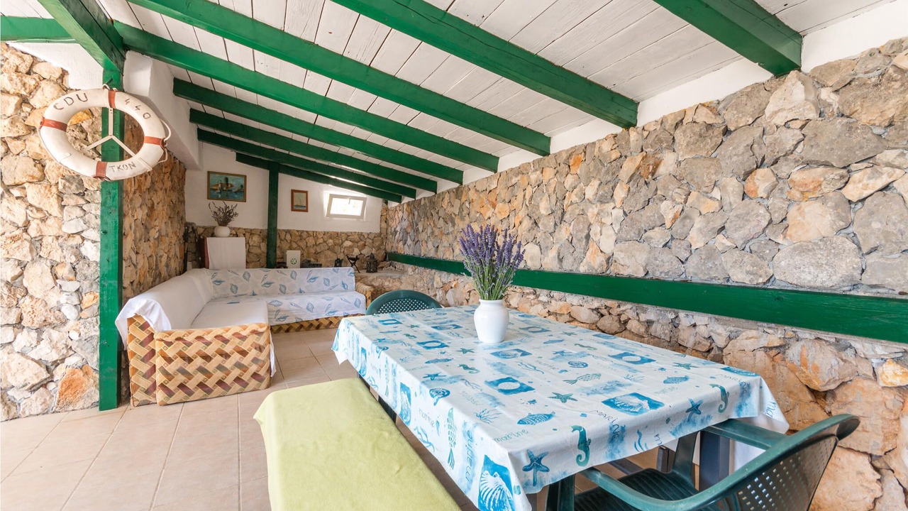 Photo of Others in Tkon