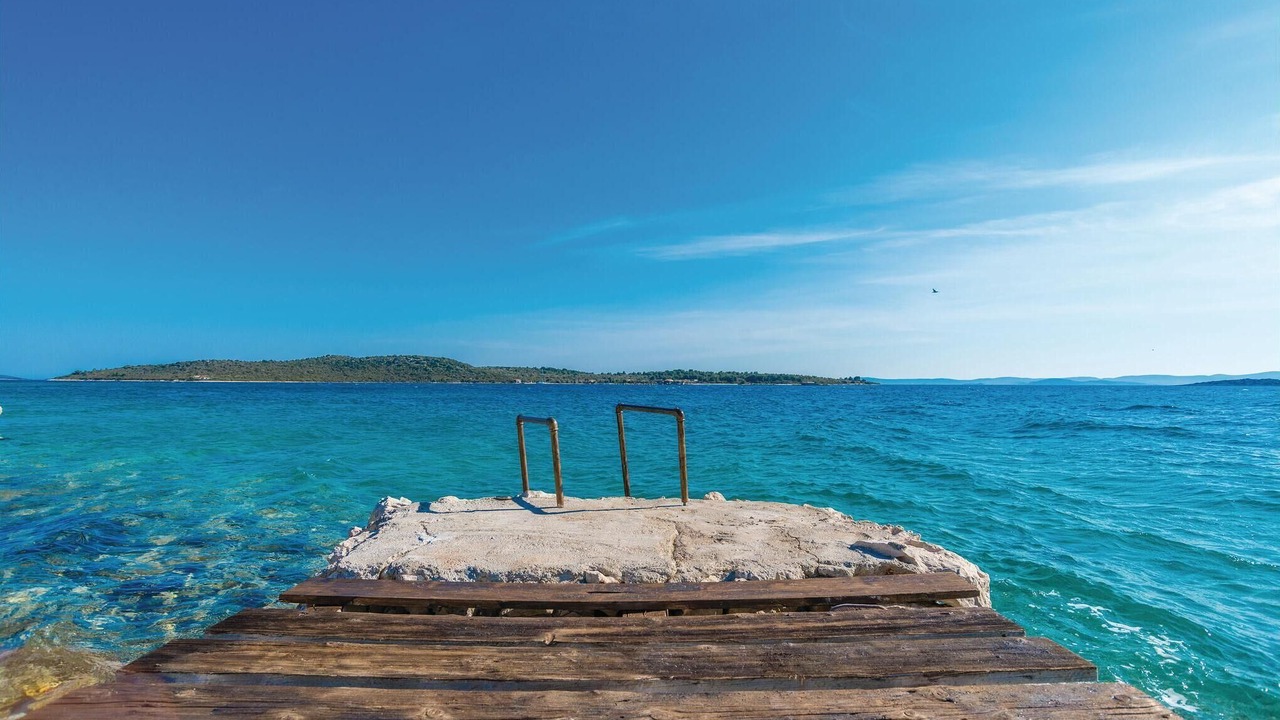 Photo of Others in Tkon