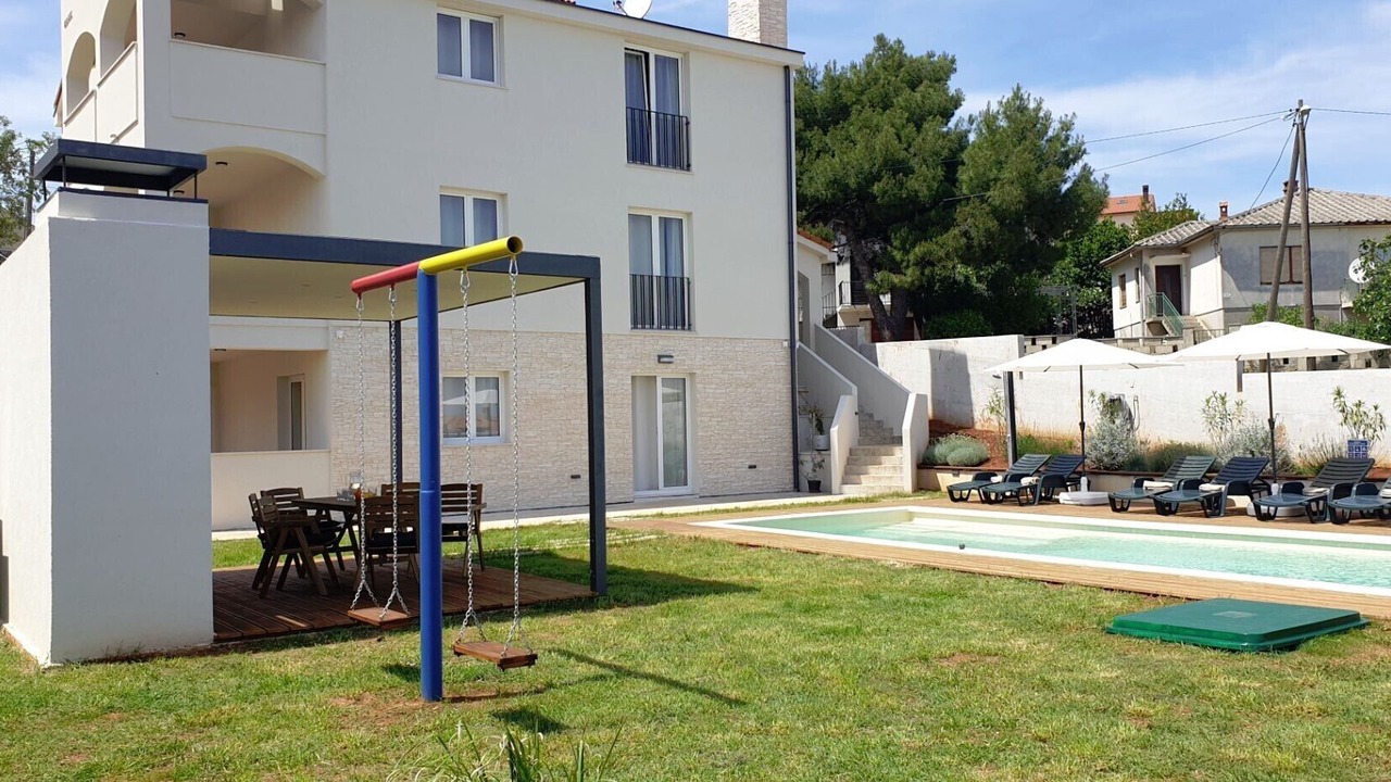 Photo of Outdoor in Sisan