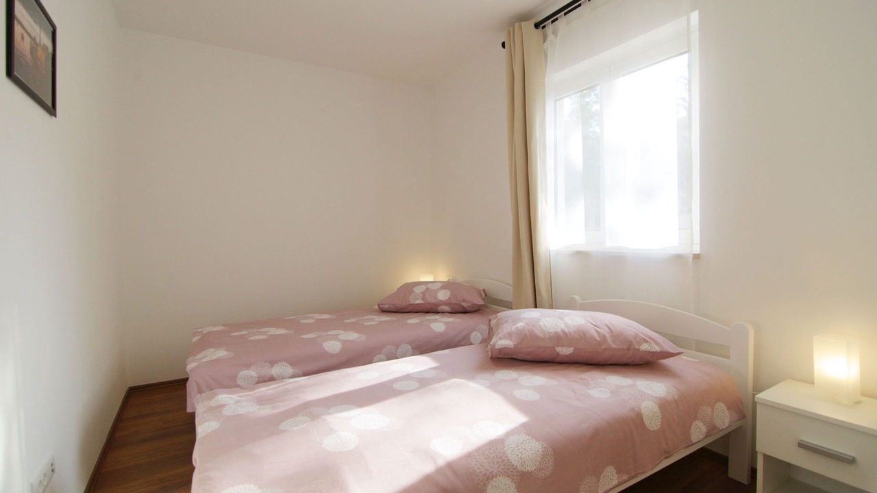 Photo of Bedroom in Sisan