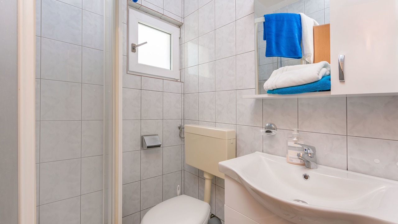 Photo of Bathroom in Tice