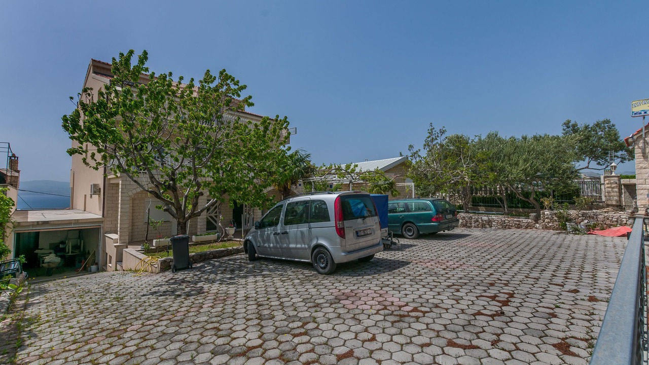 Photo of Outdoor in Tice