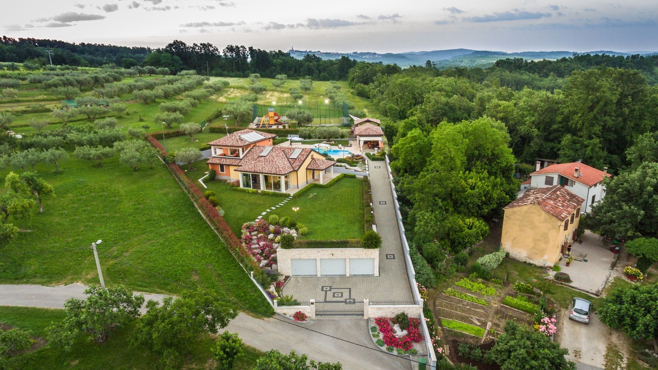 Photo of Outdoor in Materada