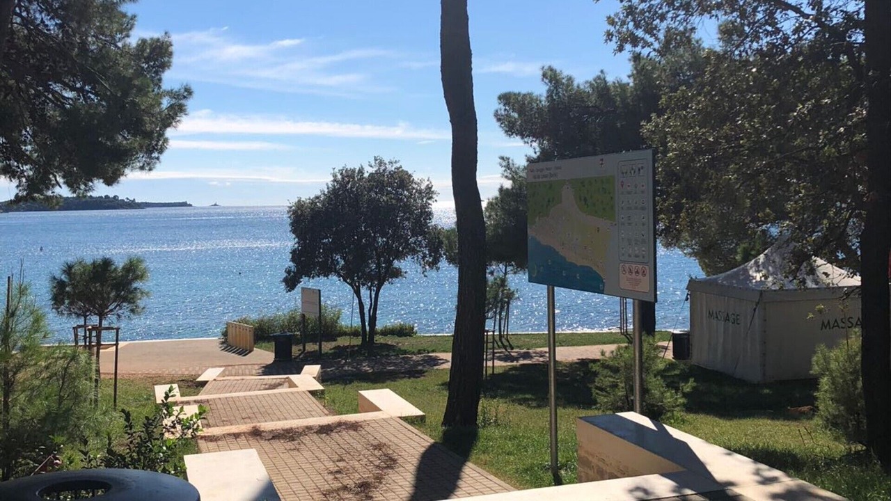 Photo of Outdoor in Borik