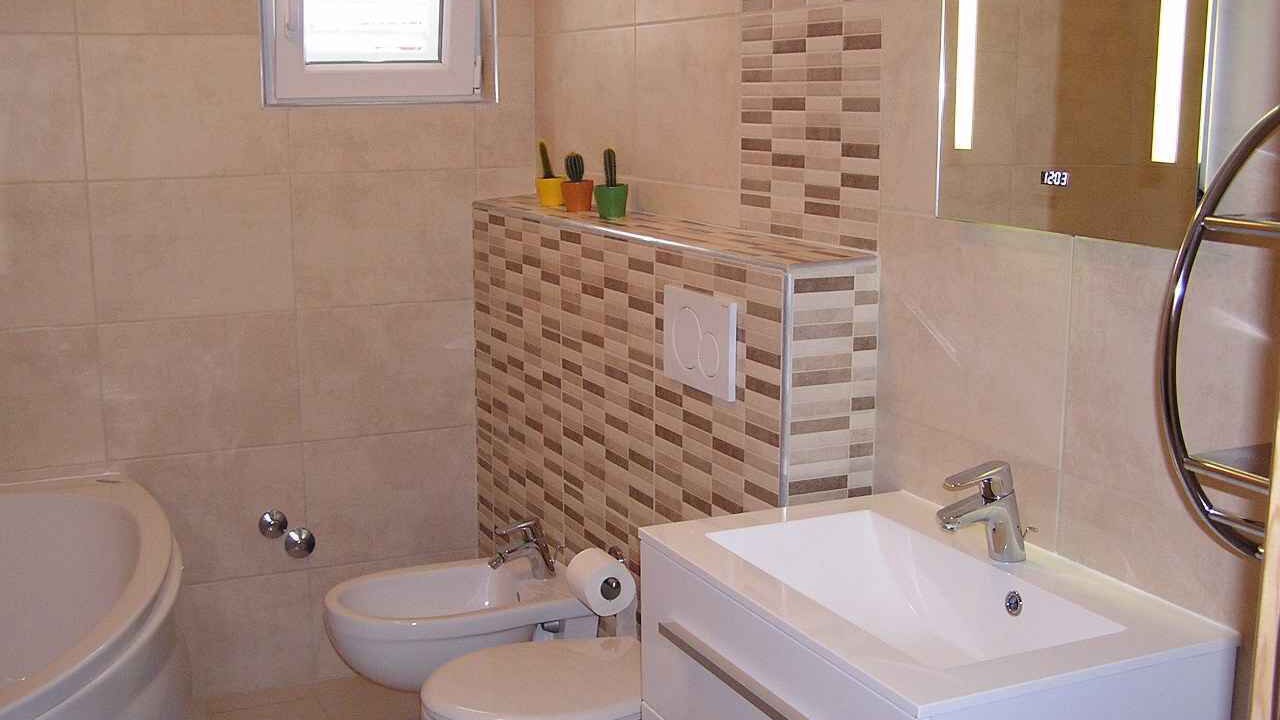 Photo of Bathroom in Silo