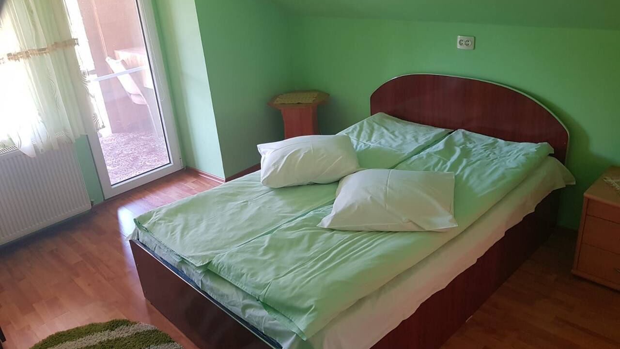 Photo of Bedroom in Dambovicioara