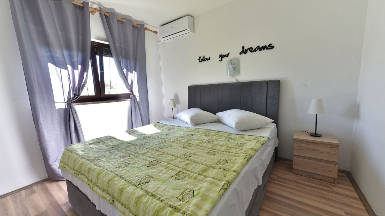 Photo of Bedroom in Lopar