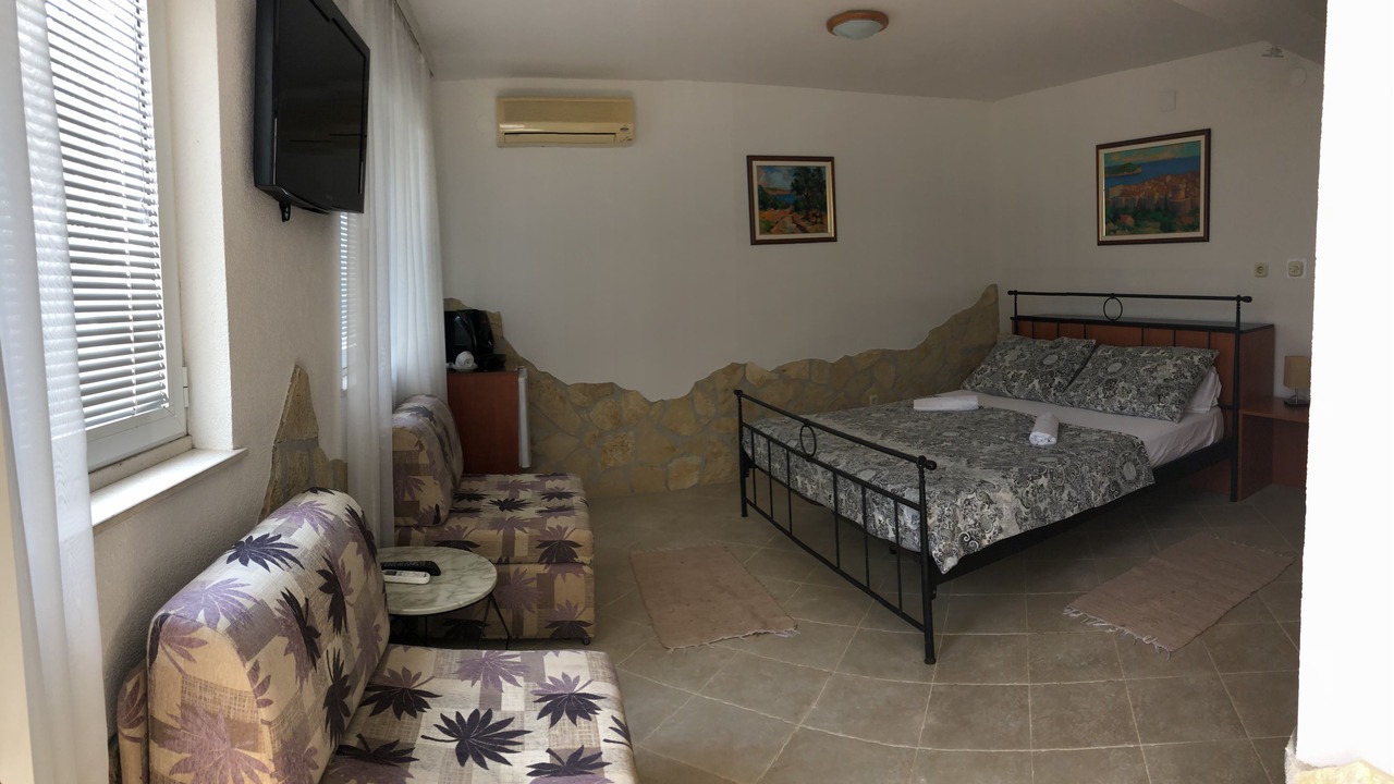 Photo of Bedroom in Gornji Kono