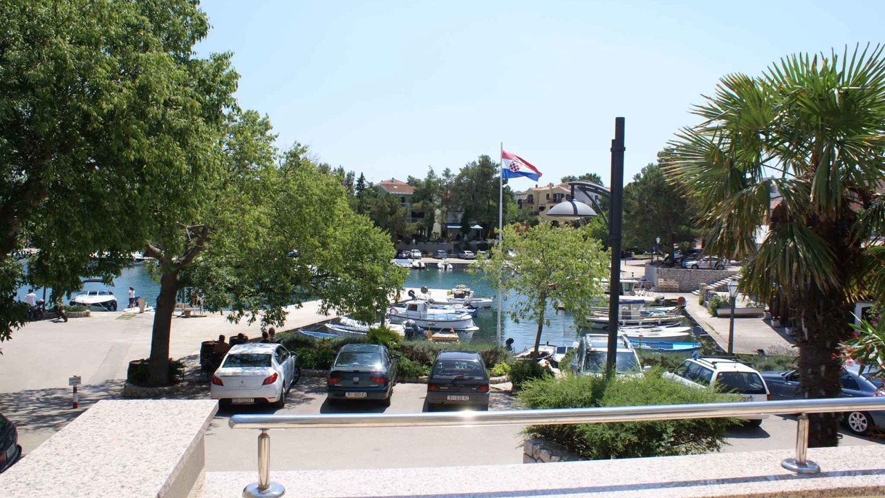 Photo of Others in Porat