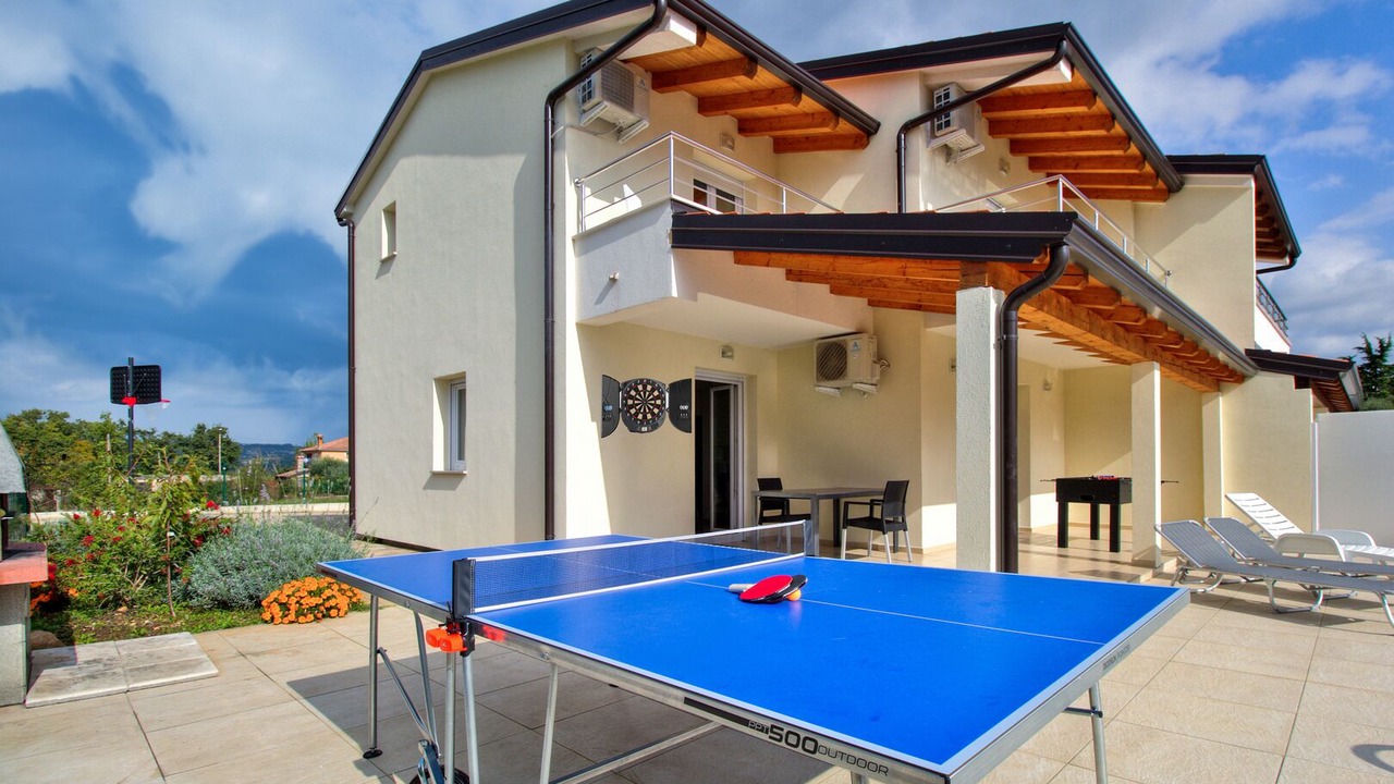 Photo of Outdoor in Plovanija