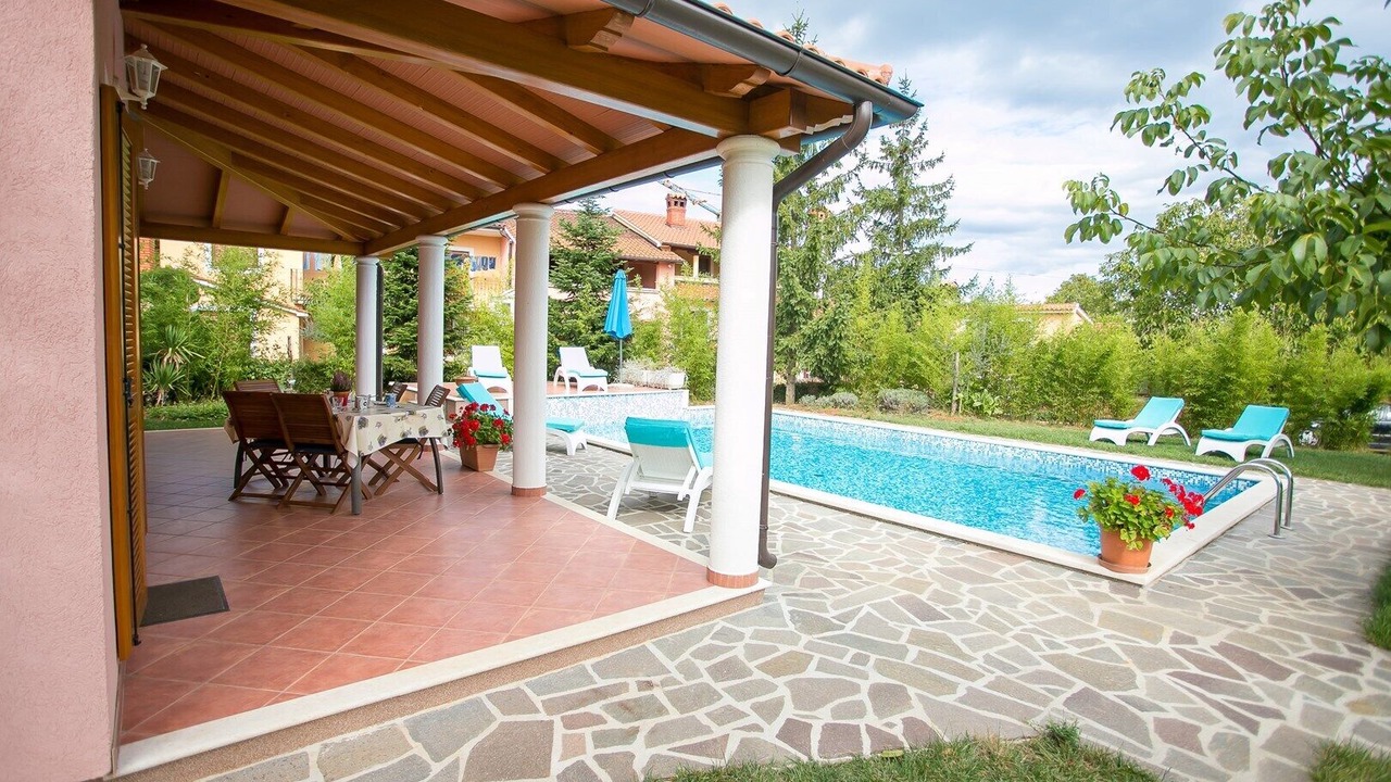 Photo of Outdoor in Laginji