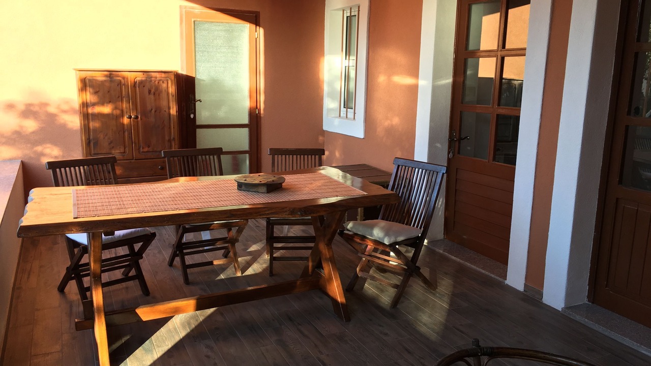 Photo of Outdoor in Blace