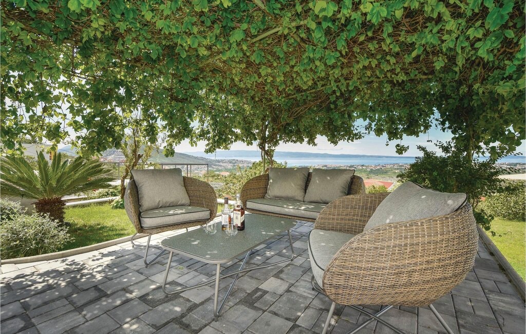 Photo of Patio Balcony in Mravince