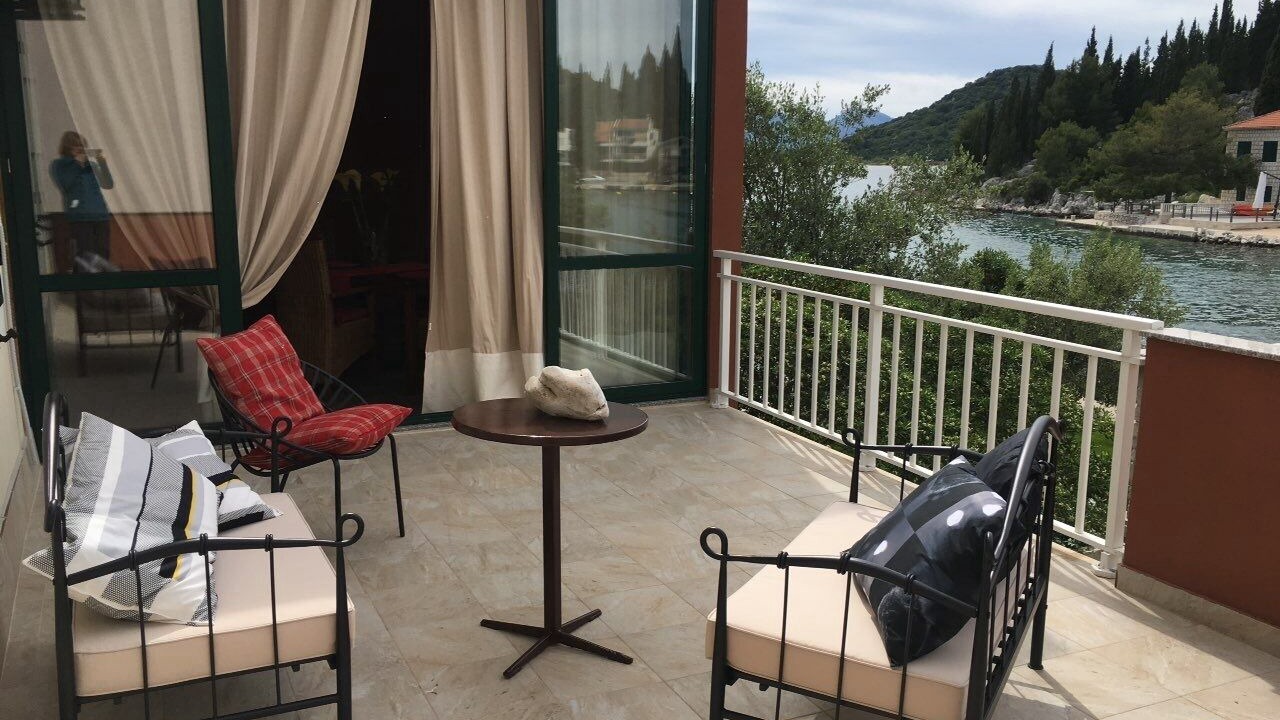 Photo of Outdoor in Blace