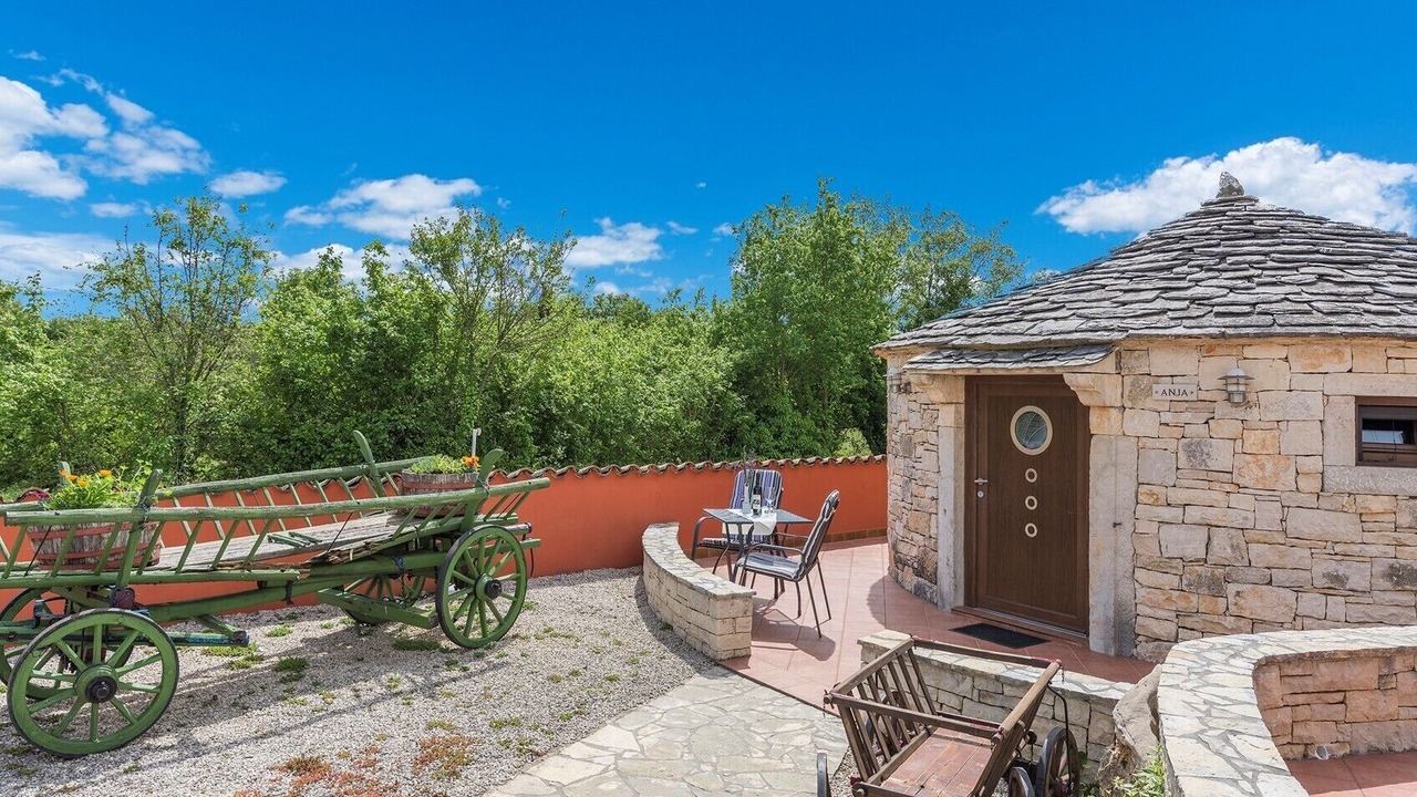 Photo of Outdoor in Kruncici