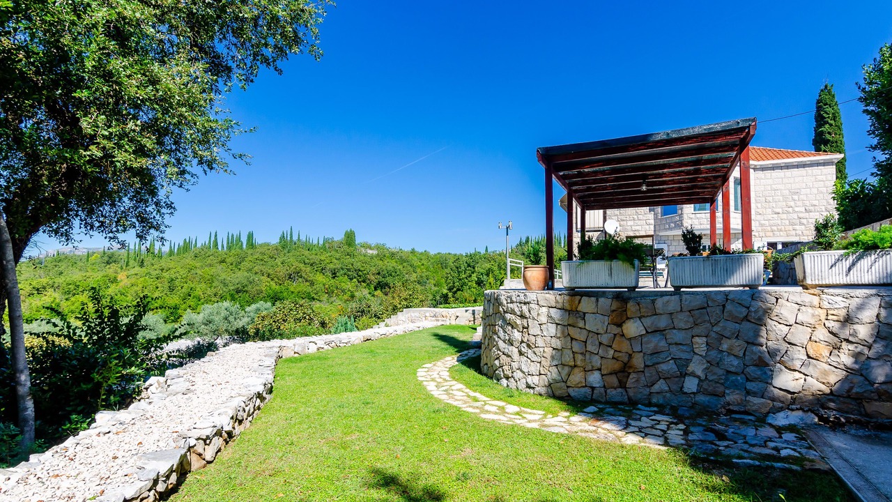 Photo of Outdoor in Popovici