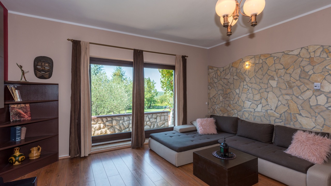 Photo of Livingroom in Topid