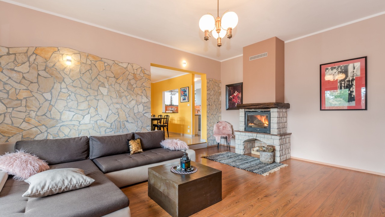 Photo of Livingroom in Topid