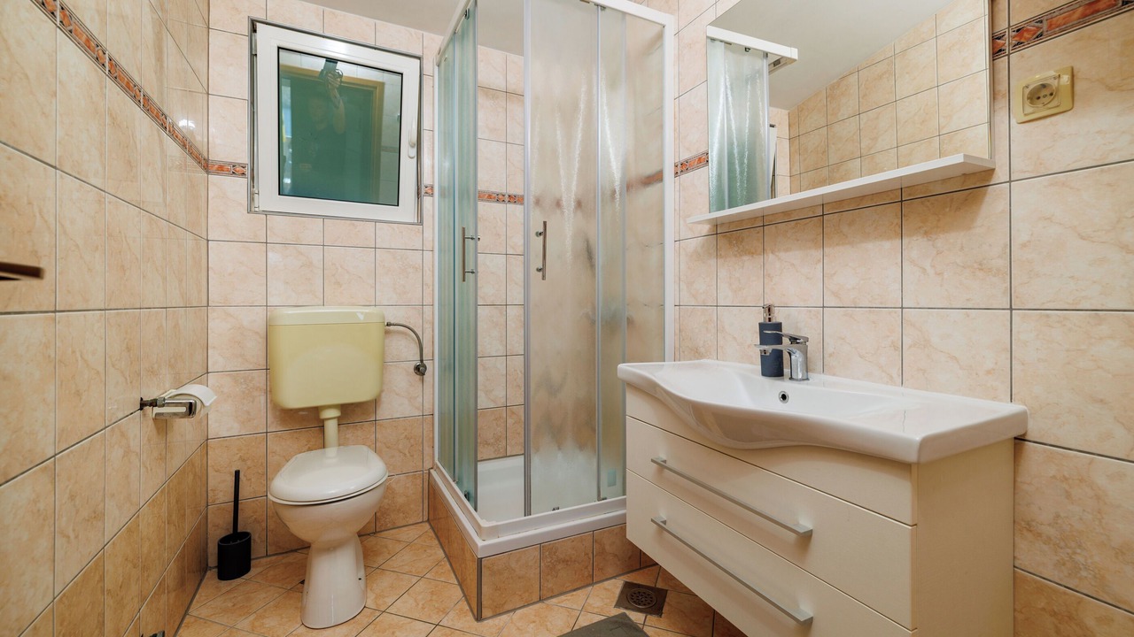Photo of Bathroom in Lopar