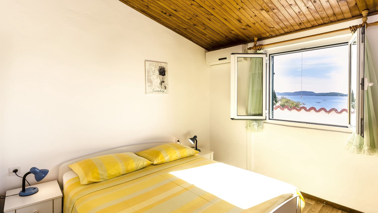 Photo of Bedroom in Srima