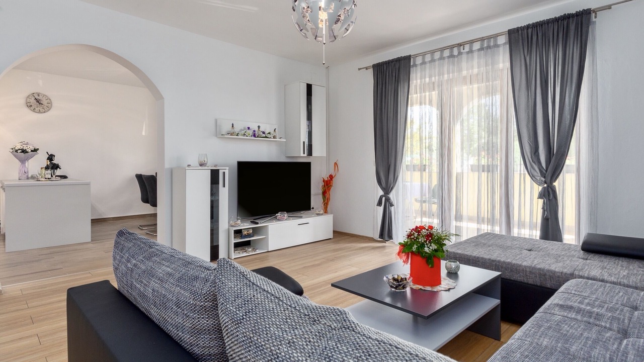 Photo of Livingroom in Zbandaj