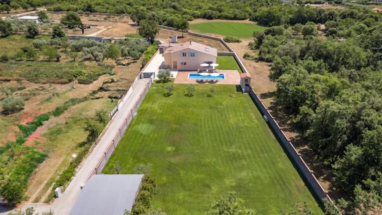 Photo of Outdoor in Galizana