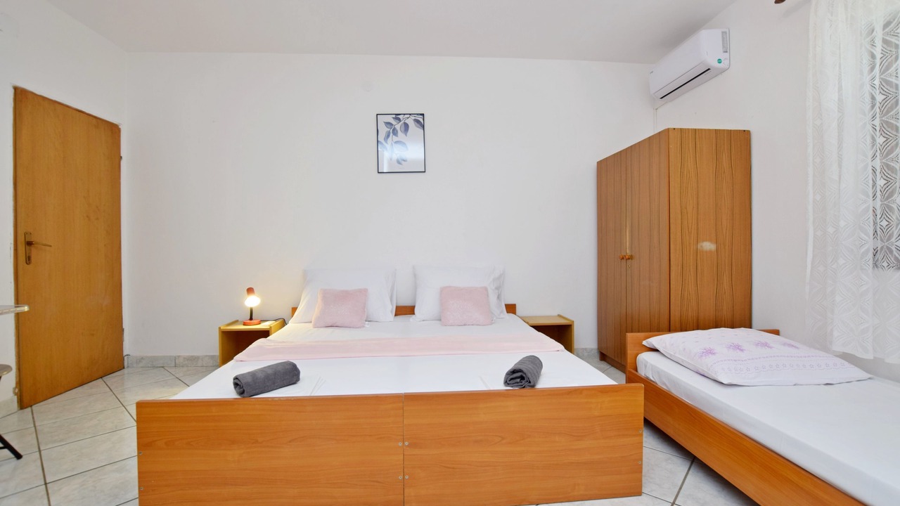 Photo of Bedroom in Seline