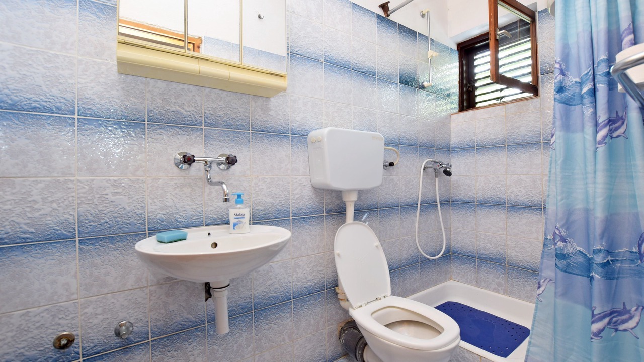 Photo of Bathroom in Seline