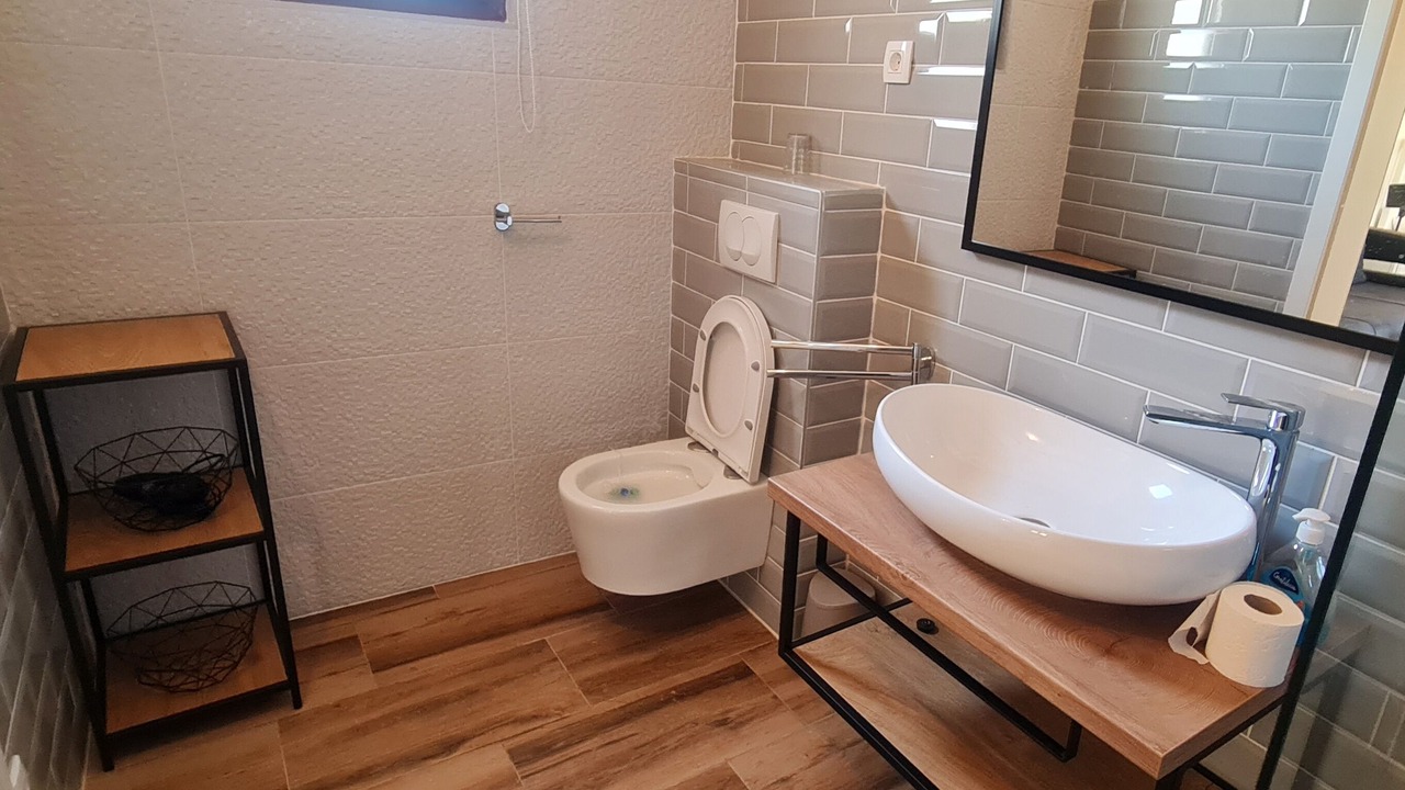 Photo of Bathroom in Pitve