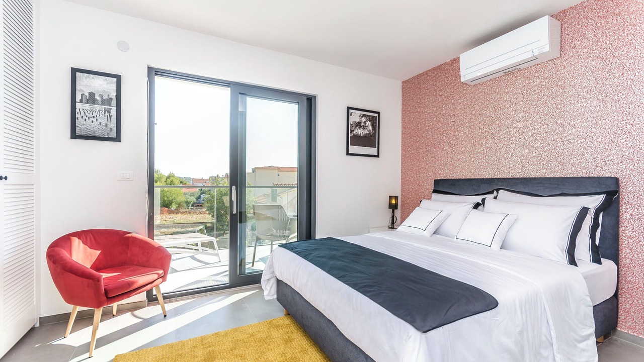 Photo of Bedroom in Srima