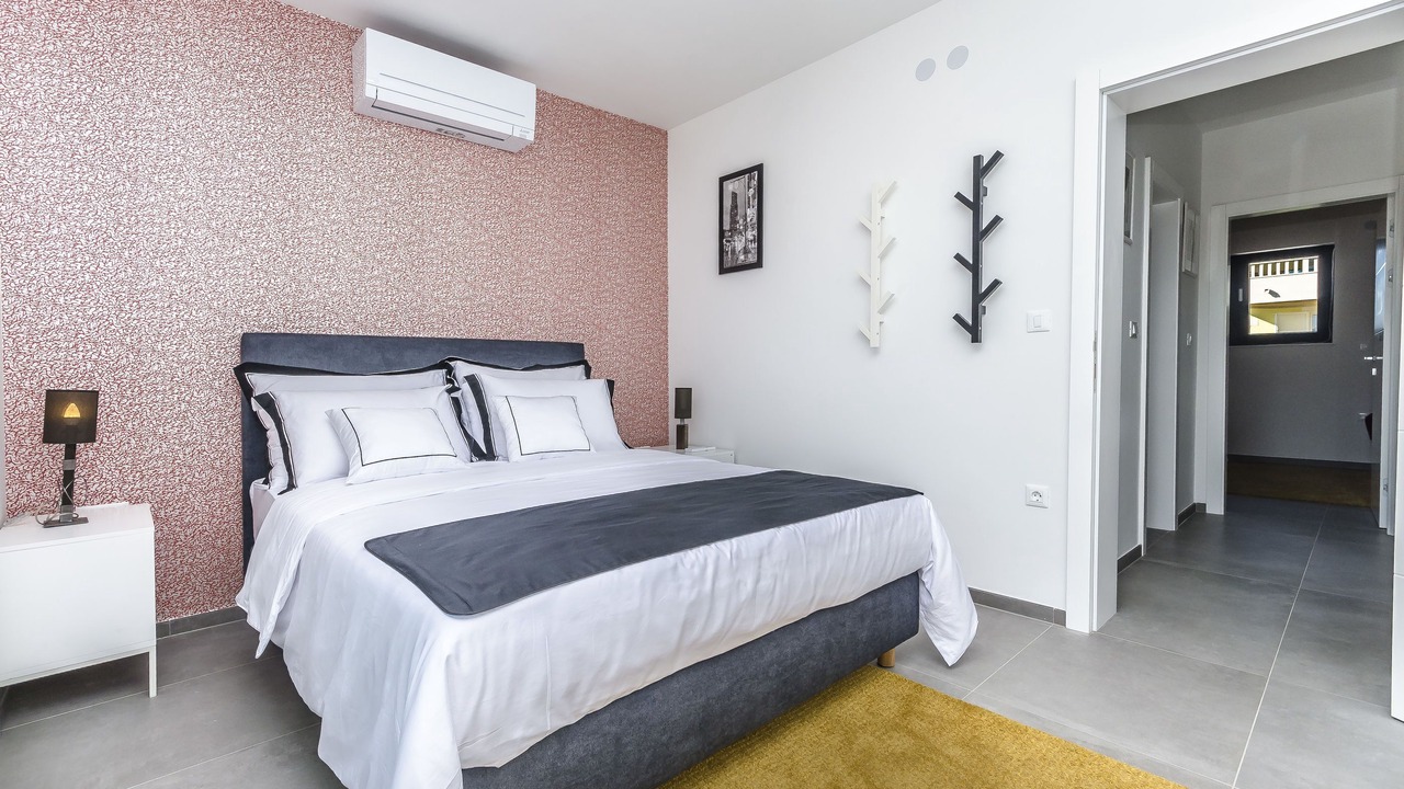 Photo of Bedroom in Srima