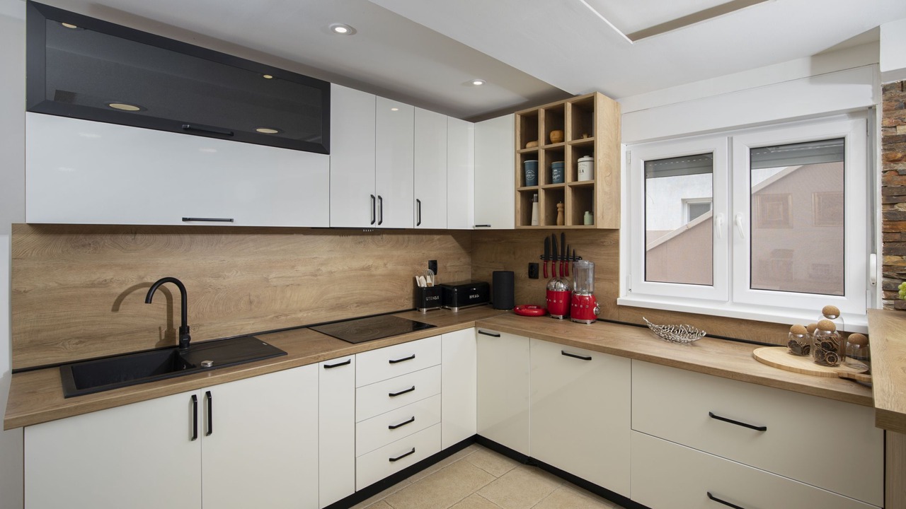Photo of Kitchen in Peroj