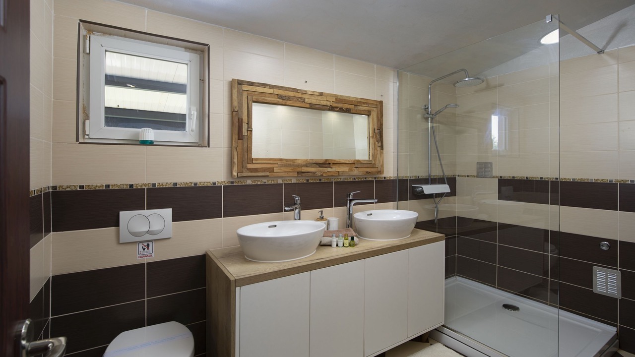 Photo of Bathroom in Peroj
