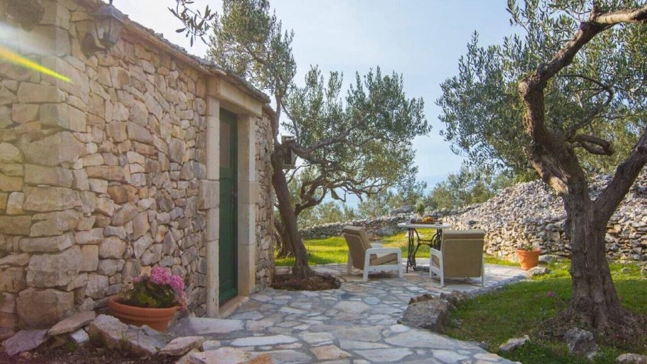 Photo of Patio Balcony in Splitska