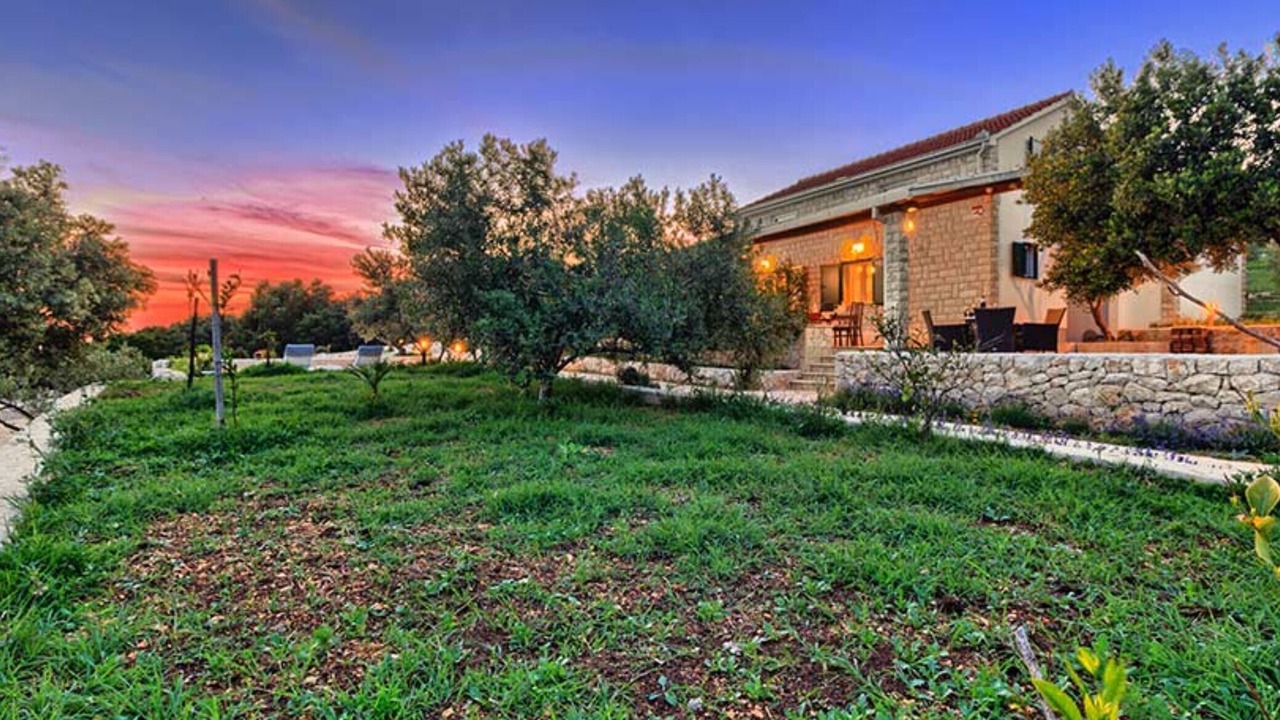 Photo of Outdoor in Okrug