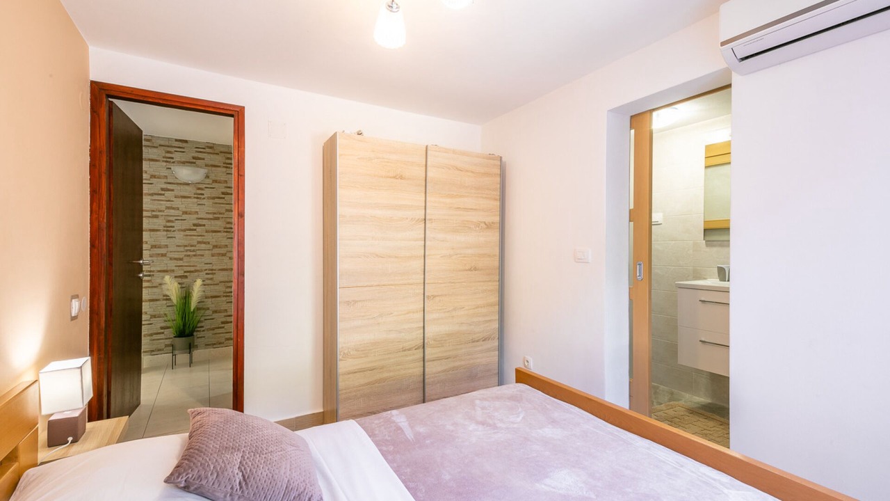 Photo of Bedroom in Blato