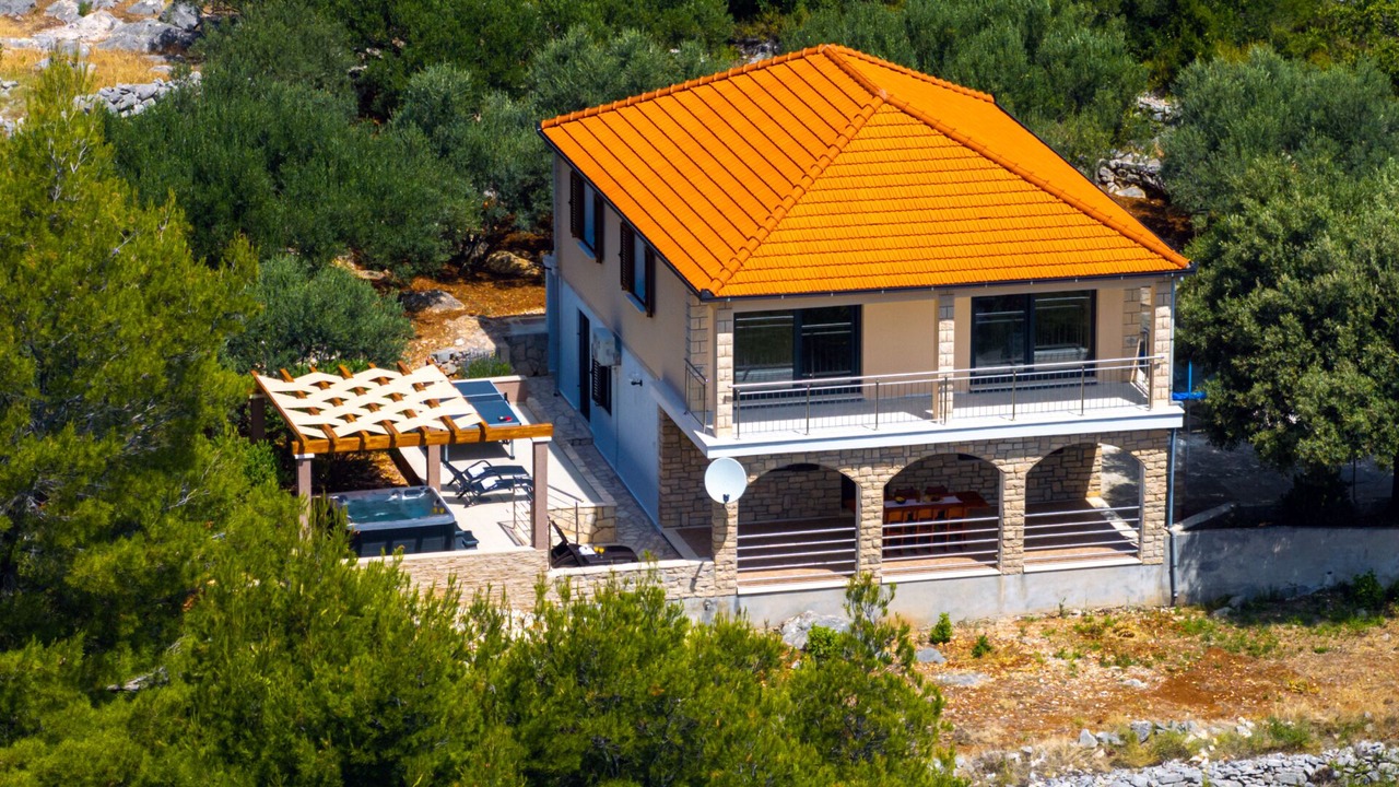 Photo of Outdoor in Blato