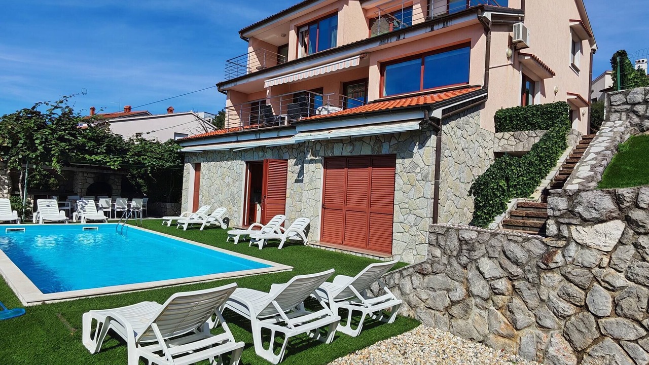 Photo of Outdoor in Sarsoni