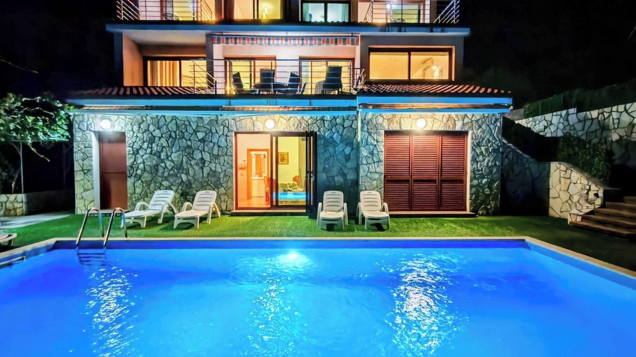 Photo of Outdoor in Sarsoni