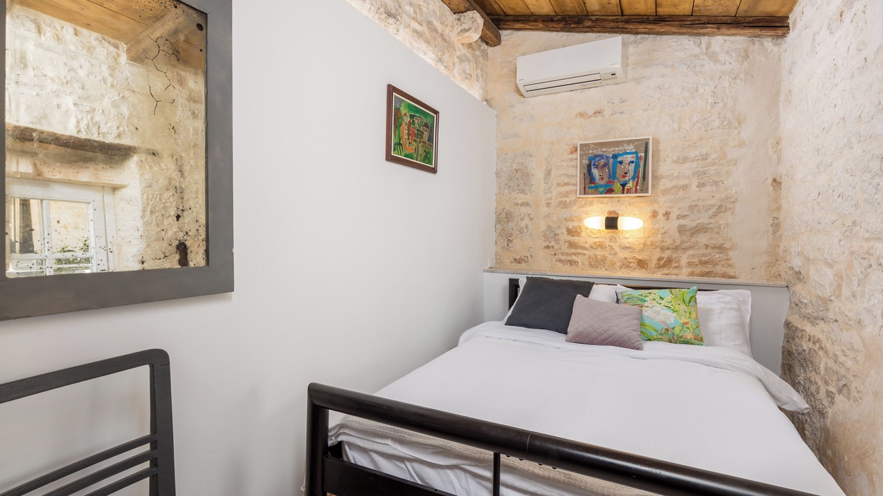Photo of Bedroom in Foli