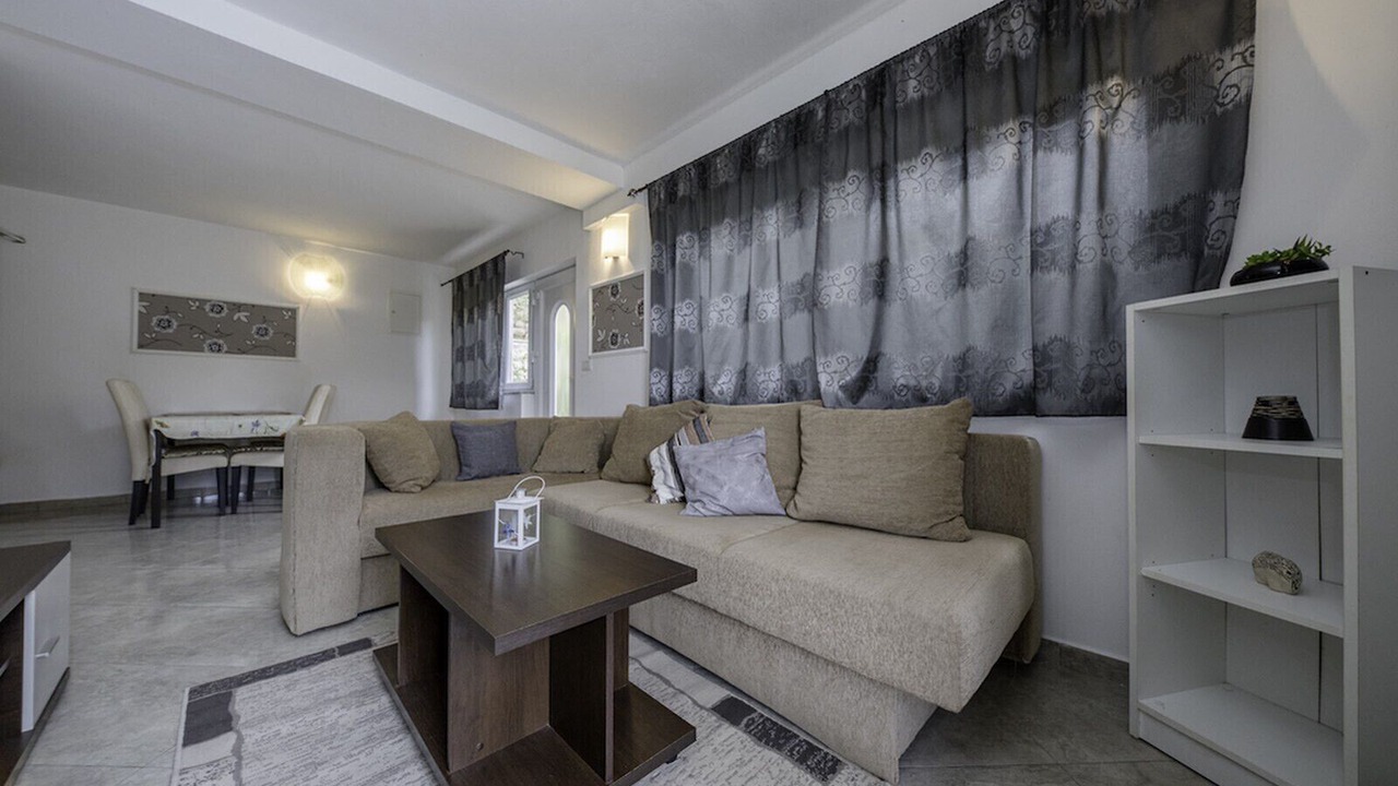 Photo of Livingroom in Suha Punta