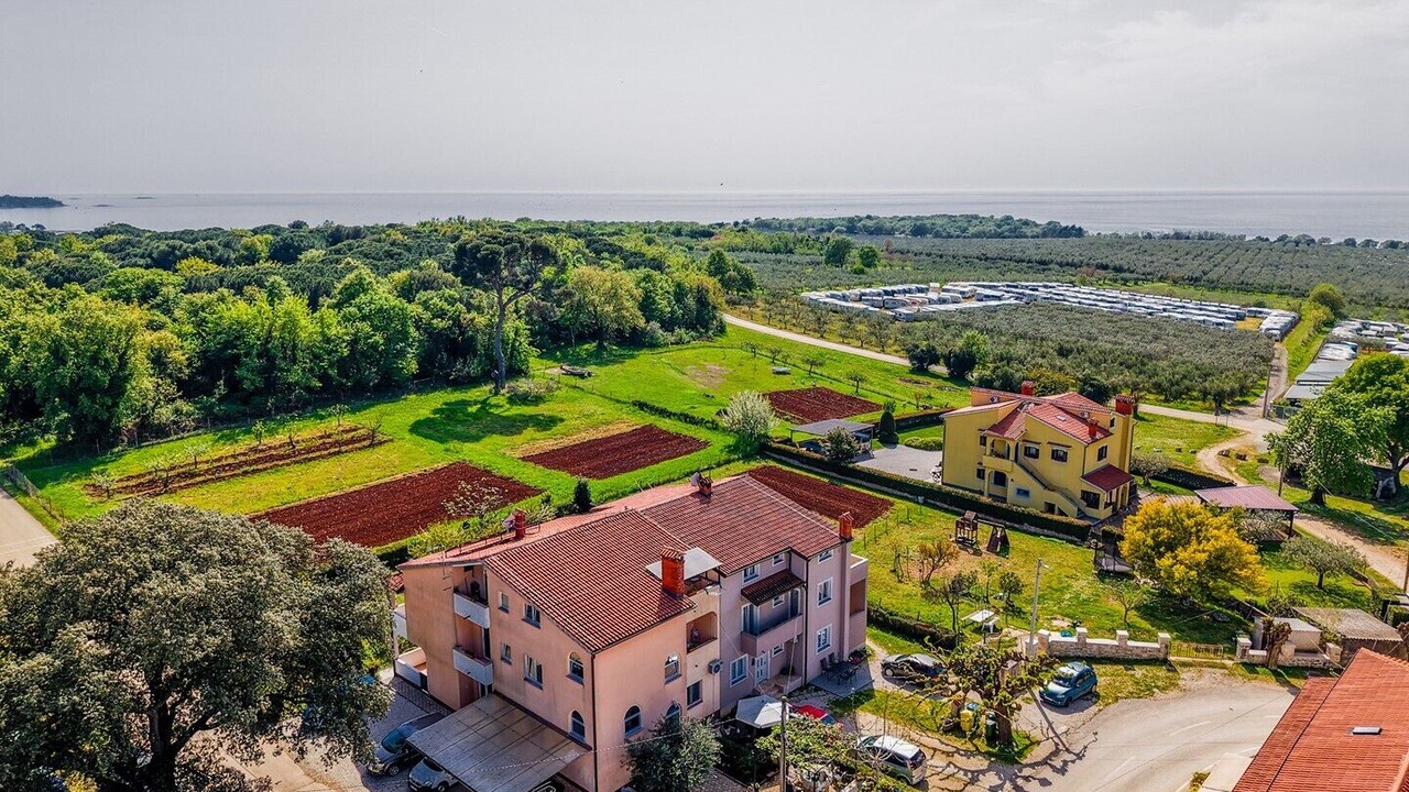 Photo of Outdoor in Cervar
