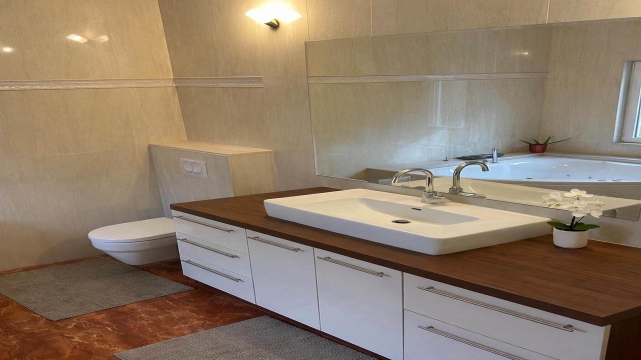 Photo of Bathroom in Sutivan