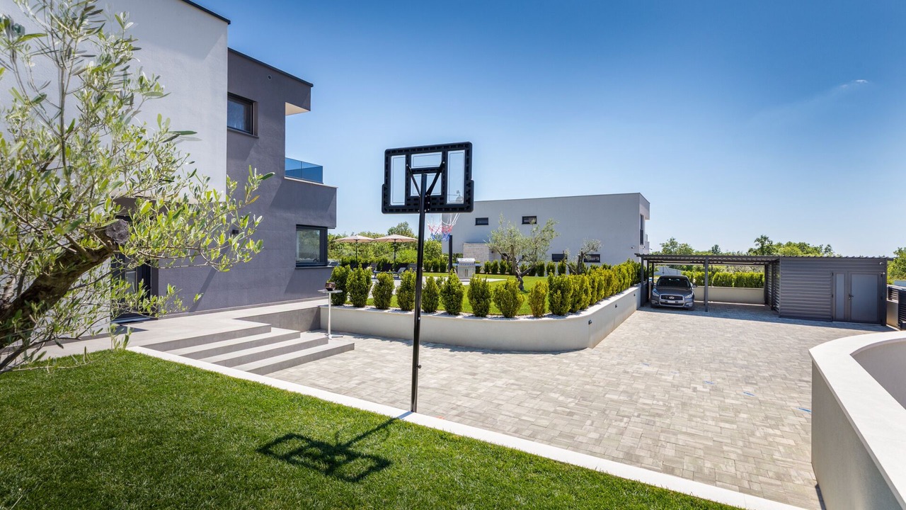 Photo of Outdoor in Jursici