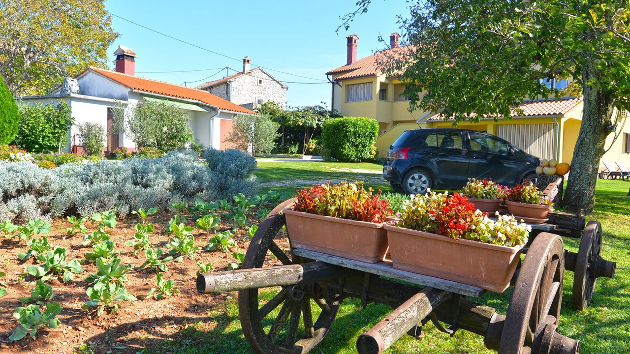 Photo of Others in Grandici