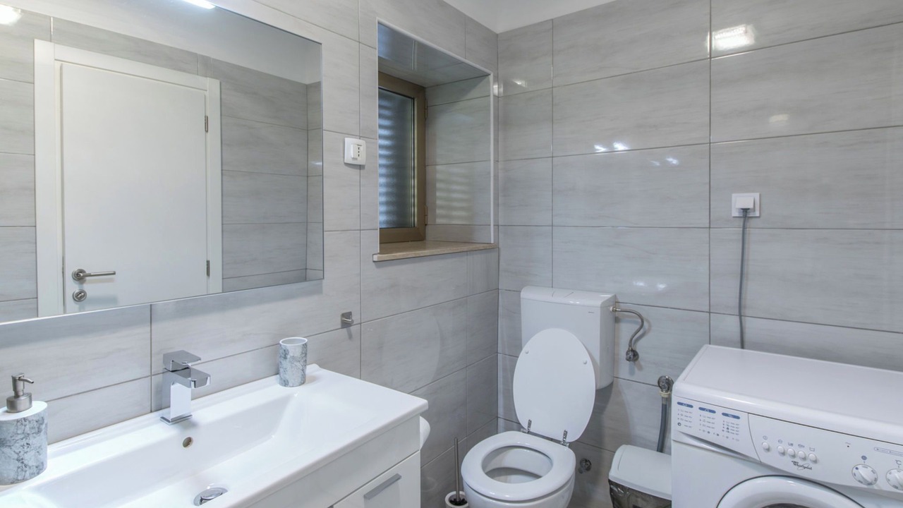 Photo of Bathroom in Murine