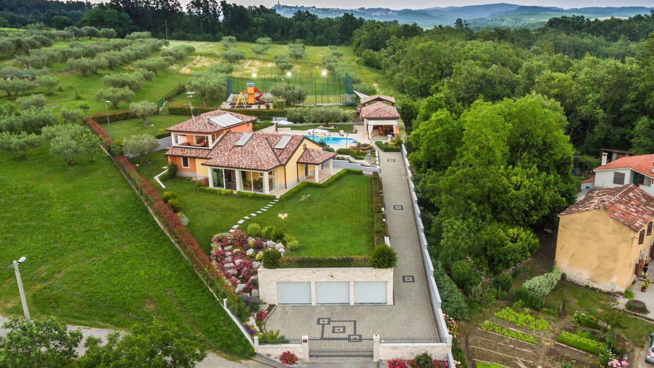 Photo of Outdoor in Materada
