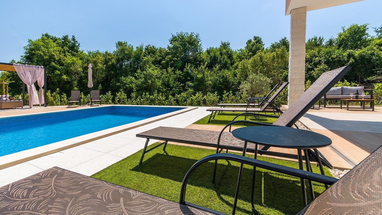 Photo of Outdoor in Jursici