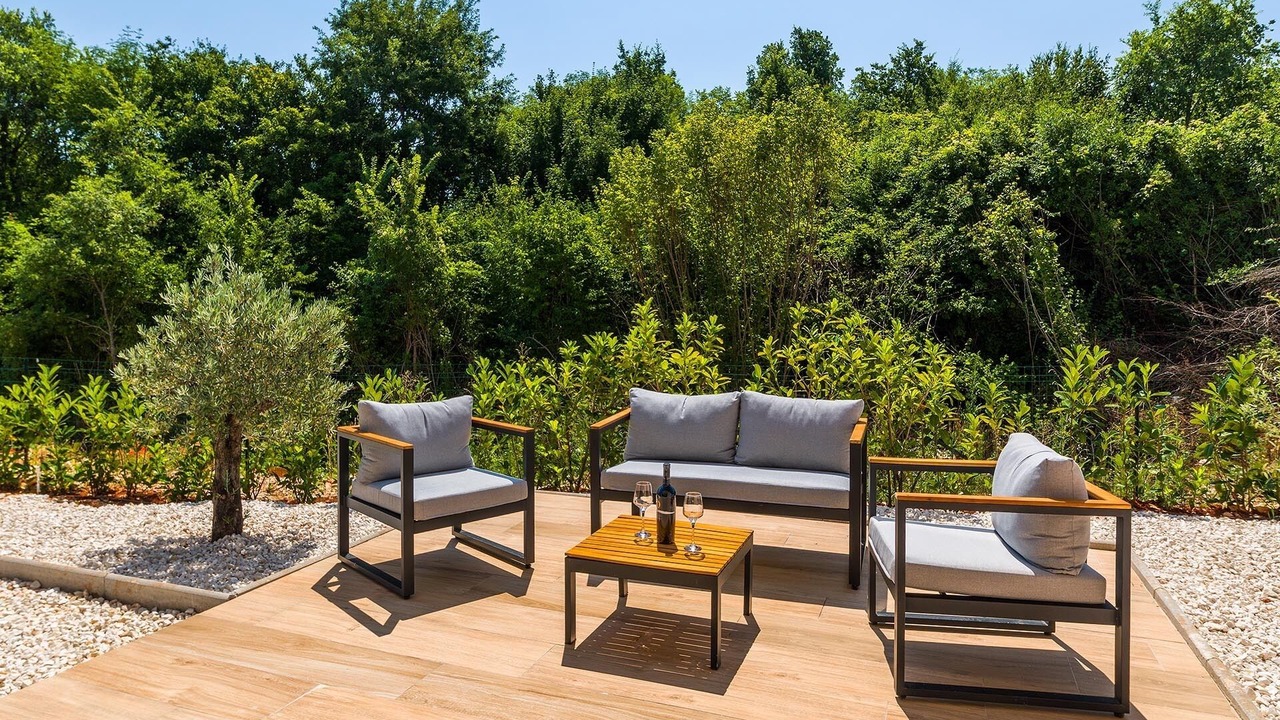 Photo of Patio Balcony in Jursici